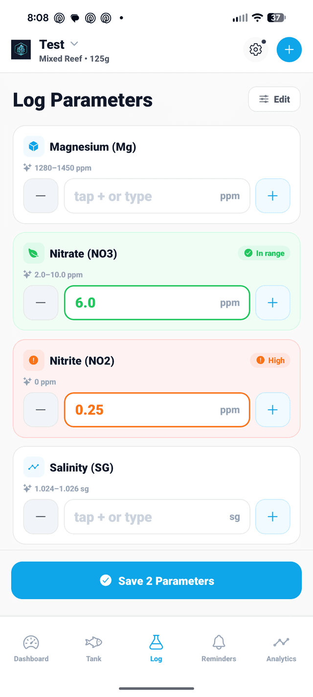 NextUpReef log screen showing Nitrate at 6.0 ppm in range and Nitrite at 0.25 ppm high during tank cycle